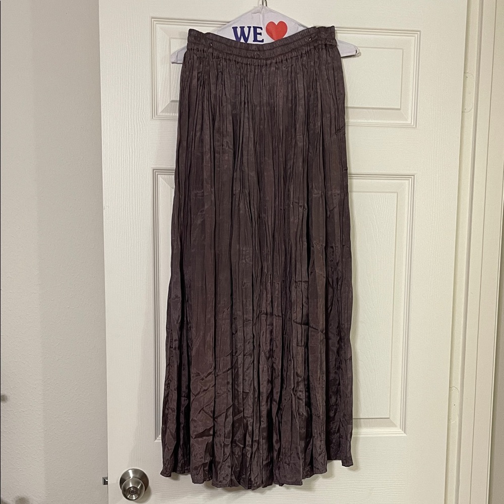Elegant Brown Pleated Skirt